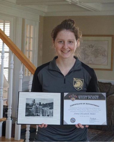 ‘We salute you’: Graduating seniors pursue military service