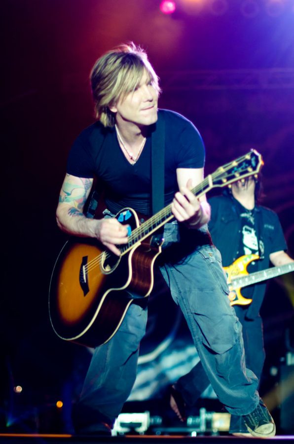 John+Rzeznik+performing+in+Norfolk%2C+VA++2013