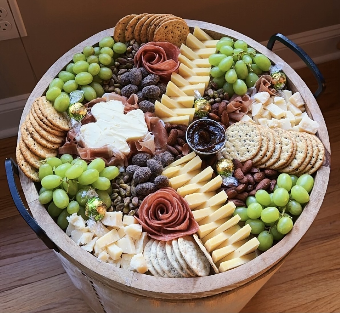 Example of a Cheese and Cracker NJ charcuterie board by Allie Constantinou